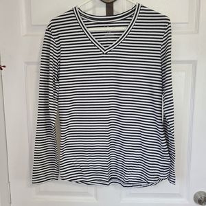 Natural Reflections Woman's Long Sleeve V-Neck Pullover Blouse, Size: Large